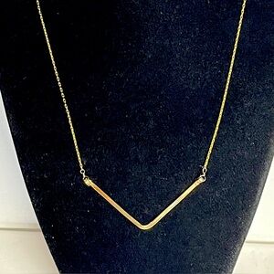 Taolei 18KGP  V Bar Pendant Chain Necklace 7.5" Drop 2" Extension Spring Ring